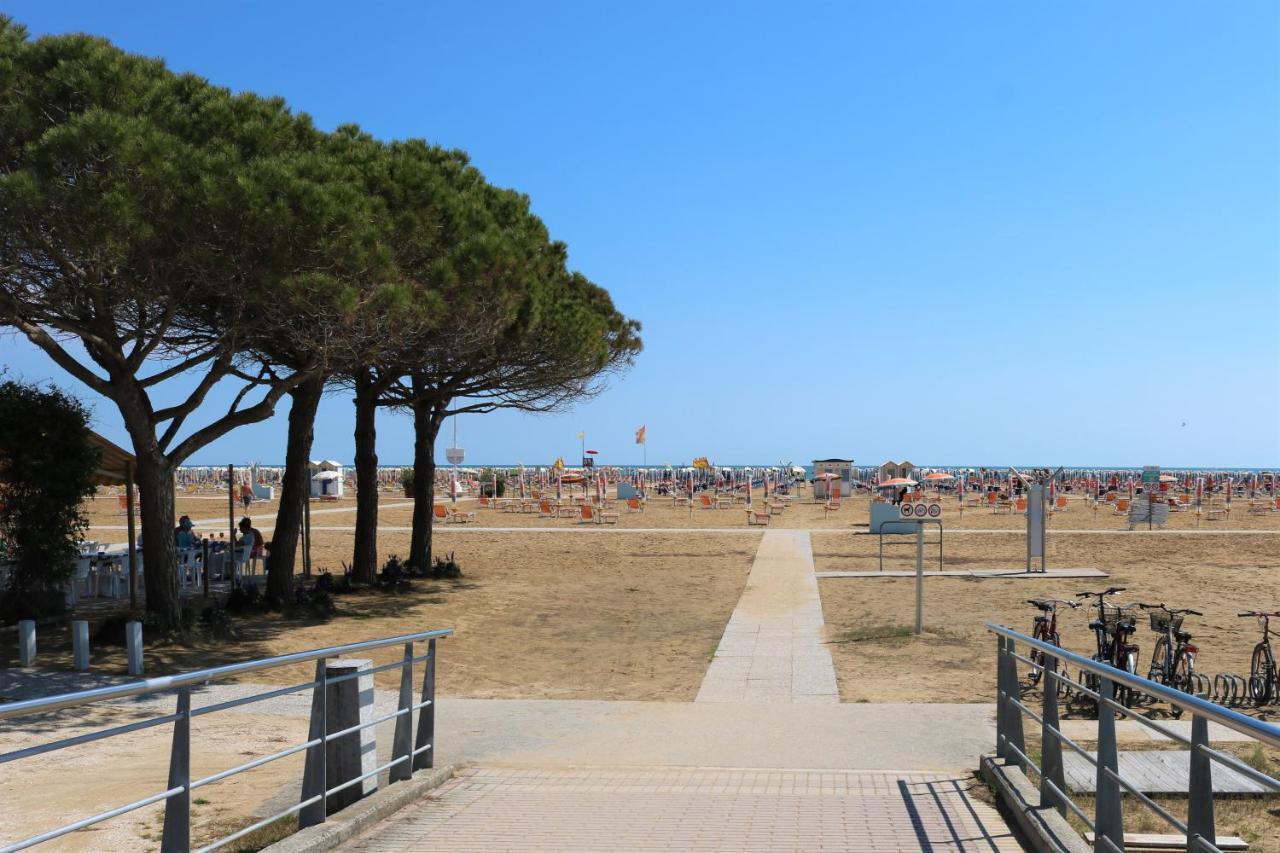 Villa Raffaella Bibione Exterior photo